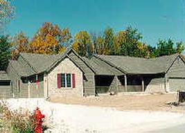 N48W16100 Lone Oak Ln, Menomonee Falls, WI 53051