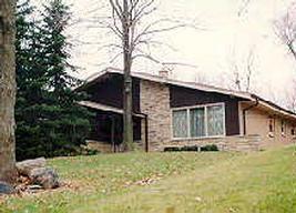 8220 W Bottsford Ave., Greenfield, WI 53220