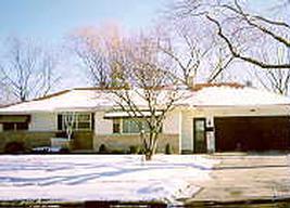 533 S 17th Ave, West Bend, WI 53095