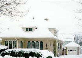 2454 N Lefeber Ave., Wauwatosa, WI 53213