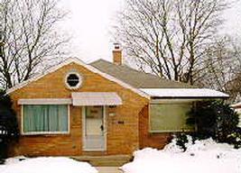 6007 W Lincoln Creek Dr., Milwaukee, WI 53218