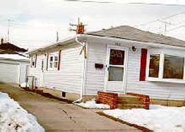 1916 West Lawn Ave, Racine, WI 53405