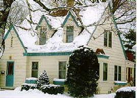 5026 N Elkhart Ave, Whitefish Bay, WI 53217