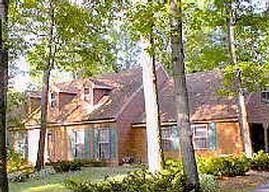 W308N7056 Club Cir, Merton, WI 53029