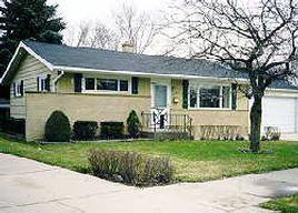 3782 St Andrews Blvd, Racine, WI 53405