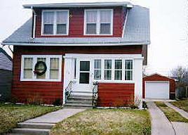 130 Harrison Ave, Waukesha, WI 53186