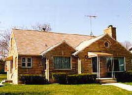 3748 W Lakefield Dr., Milwaukee, WI 53215