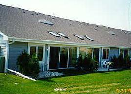 310 Hartford Sq., Hartford, WI 53027