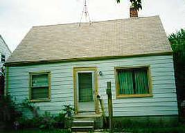 3824 S 14th St, Milwaukee, WI 53221