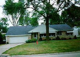 3226 N Menomonee River Pkwy., Wauwatosa, WI 53222