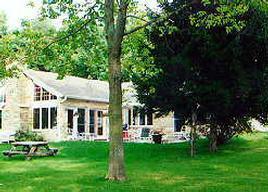 1214 W South Shore Dr., Palmyra, WI 53156