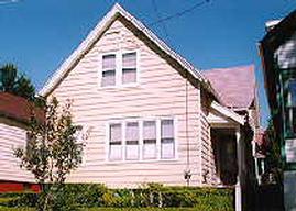 1846 N Warren Ave, Milwaukee, WI 53202