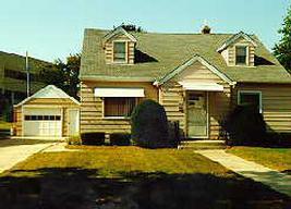 1072 W Lincoln, West Bend, WI 53095