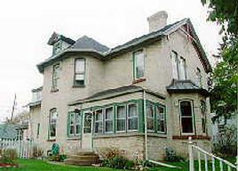 719 E Lincoln Ave, Milwaukee, WI 53207