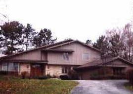 825 Waters Edge Rd, Caledonia, WI 53402