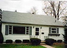 333 S Maple St, Oconomowoc, WI 53066