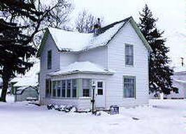 217 S 6th St, Delavan, WI 53115
