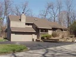 100 Saint Andrews Trl, Fontana, WI 53125