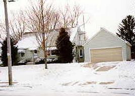 449 Sixth St, Hartford, WI 53027
