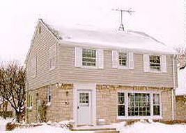 3573 S 14th St., Milwaukee, WI 53221