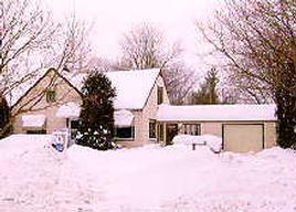 875 W Lincoln Dr., West Bend, WI 53095