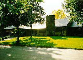 2550 Menomonee River Pkwy., Wauwatosa, WI 53226