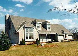 W232S5200 Hunters Hollow, Waukesha, WI 53189