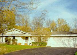 W253N9318 Bittersweet Dr, Lisbon, WI 53089