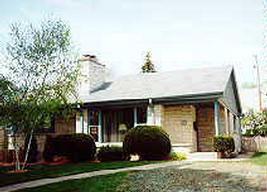 2054 N Menomonee River Pkwy., Wauwatosa, WI 53226