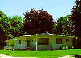 131 N Maple Ter., Oconomowoc, WI 53066