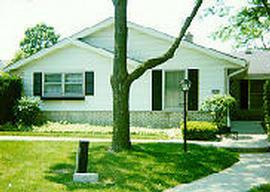 5326 Woodbridge Ln., Greenfield, WI 53221