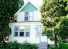 835 W Wisconsin Ave., Oconomowoc, WI 53066