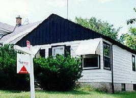 4477 N 37th St, Milwaukee, WI 53209
