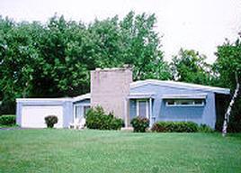 11416 W Arrowhead Tr, Hales Corners, WI 53130