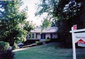 2125 Harris-highland Dr, Waukesha, WI 53188