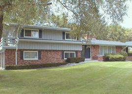 9520 Brookside Dr., Greenfield, WI 53228