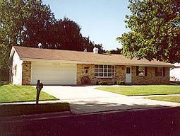 127 N Laurel Dr, West Bend, WI 53095