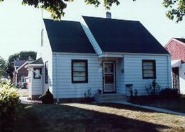 3213 S 6th St., Milwaukee, WI 53215