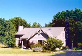 31872 W Whitetail Run #N4, Delafield, WI 53018