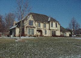 1295 Barrington Woods, Brookfield, WI 53045