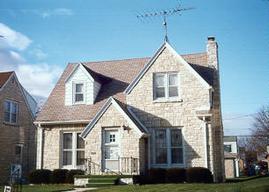 3635 S 14th St, Milwaukee, WI 53221