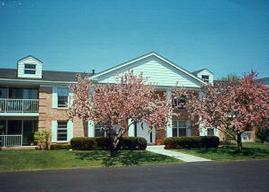 937 W Heritage Ct #206, Mequon, WI 53217