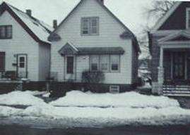 2033 W Rogers St., Milwaukee, WI 53204