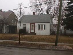 4422 N 30th St, Milwaukee, WI 53209