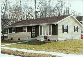 241 Monroe St, Sheboygan Falls, WI 53085