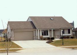 984 North Shore, Pewaukee, WI 53072