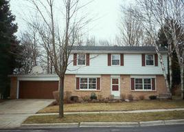 171 S Laurel Dr, West Bend, WI 53095
