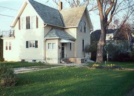2803 W Mequon Rd., Mequon, WI 53092