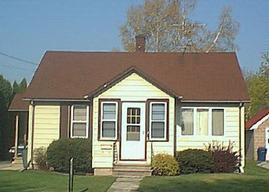 1035 4th St., Manitowoc, WI 53042