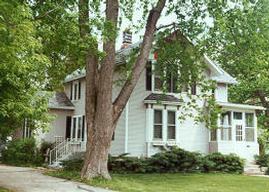 218 Randall Pl., Elkhorn, WI 53121